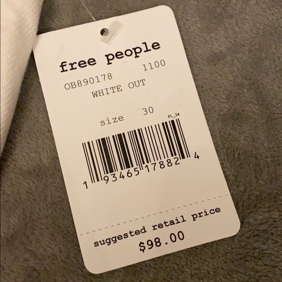 Free People | white flare jeans | Sz 10/30 - Picture 6 of 16